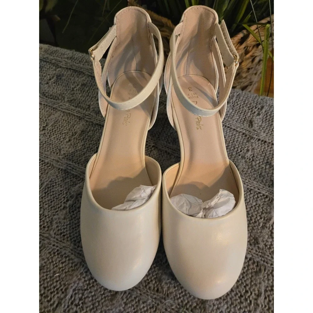 NEW - Dream Pairs Girls Cream Round Toe Block Heel Ankle Strap Pumps Size 3
